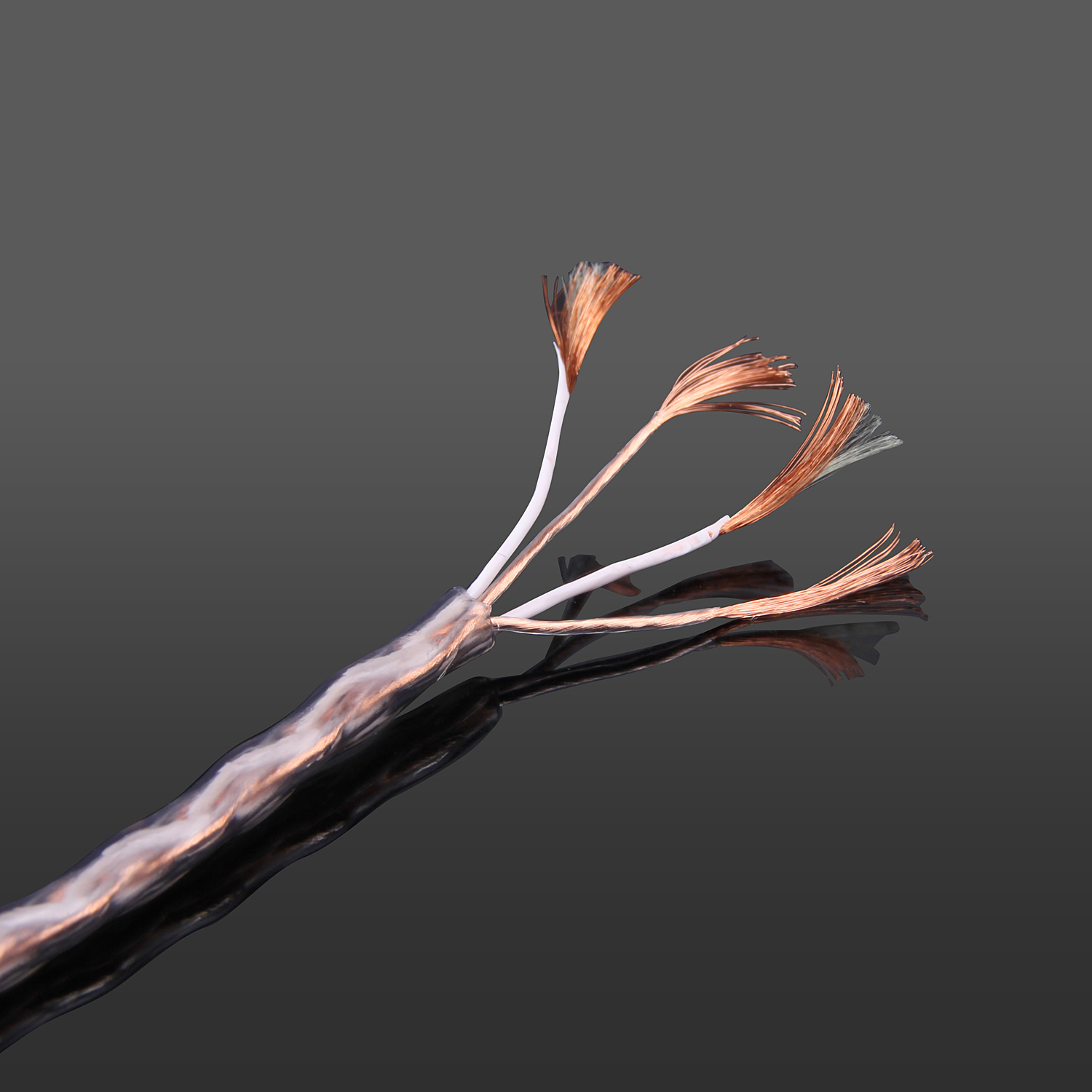 2.5มม./4.4มม.OCC Braid Balance - Sennheiser Headphone Momentum 4 บทวิจารณ์และราคา